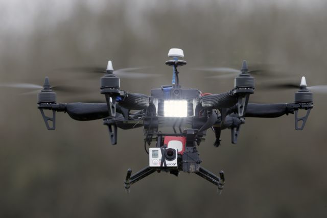 Παρίσι: Δημοσιογράφοι του Al Jazeera συνελήφθησαν για πτήση drone